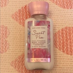 Bath & Body Works Sweet Pea Body Lotion - Pink